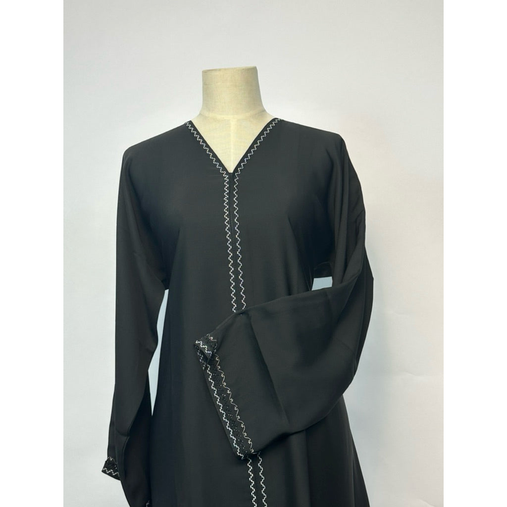 DF0106 DEFARICH Minimalist DUBAI Abaya (new drop)